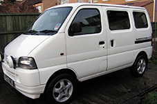 suzuki-carry-rubber-mounted-windows.png