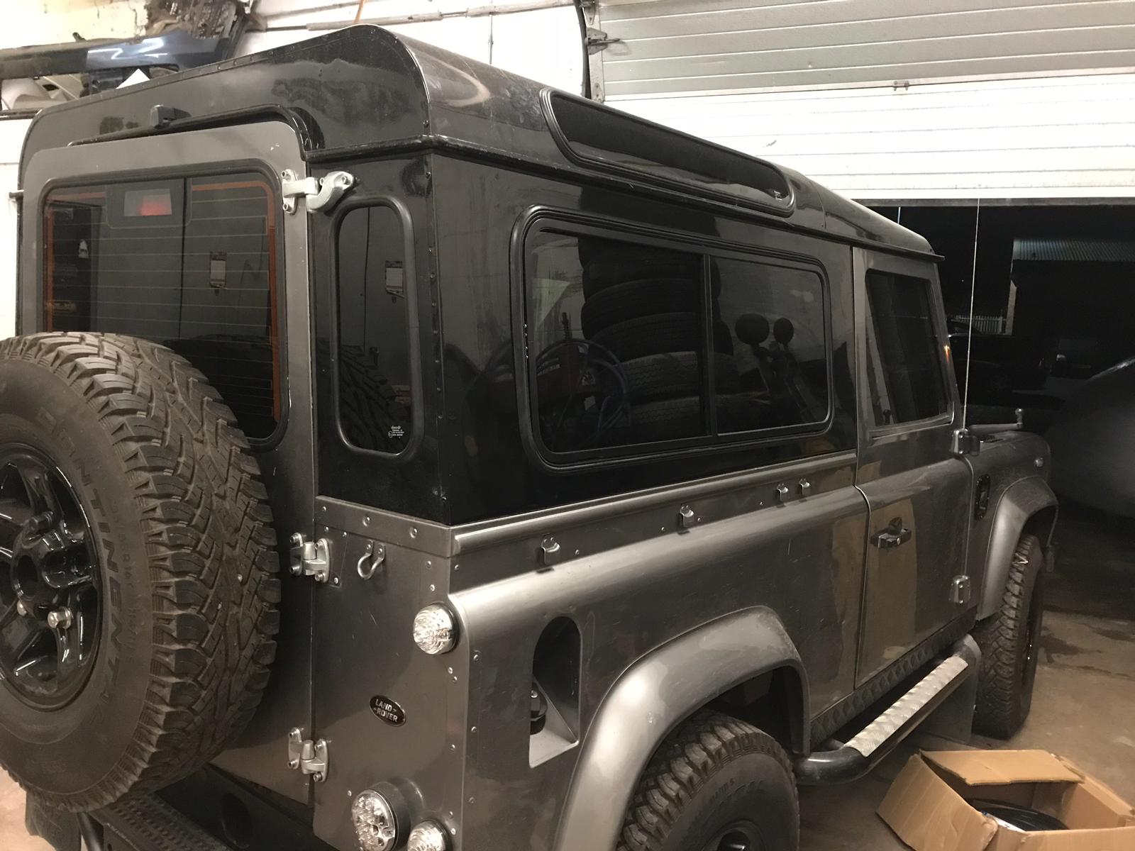 Landrover-Defender-Rubber-Mounted-Vehicle-Glass-Windows.jpeg